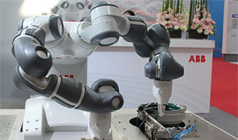 ABB和川崎宣布协作机器人自动化合作